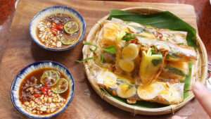 bánh tráng cuốn sốt me