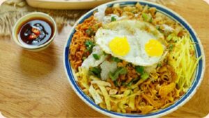 bánh tráng chiên sốt mắm me