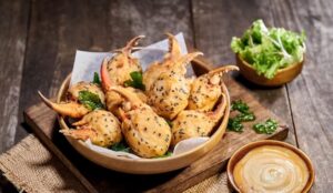 càng cua chiên mè