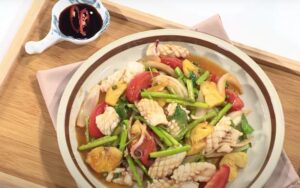 mực xào sốt tiêu xanh