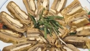 gà chay hấp lá chanh