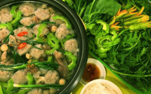 Lẩu cá thác lác khổ qua