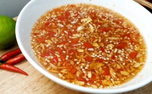 Làm mắm gừng.Nguồn: Nấu chuẩn ăn ngon